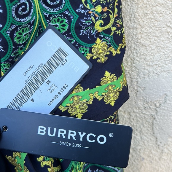 Women’s Tiered mini dress NWT - Picture 5 of 9